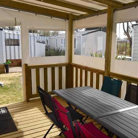 Апартаменты La Roseliere ❁ Piscine ❁ Tranquillite Сент-Илер-де-Рье Экстерьер фото